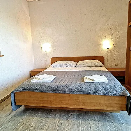 Ana Apartment