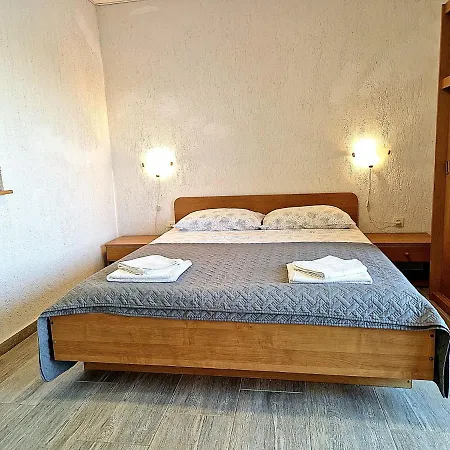 Ana Apartamento