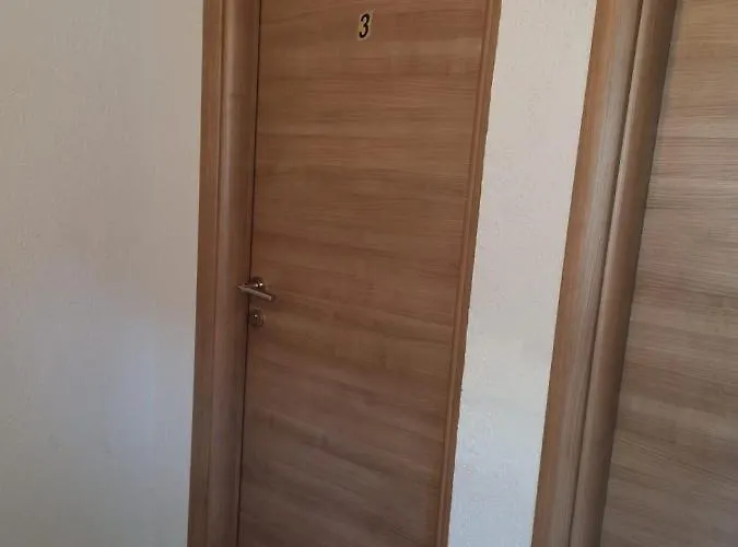 Ana Apartamento *