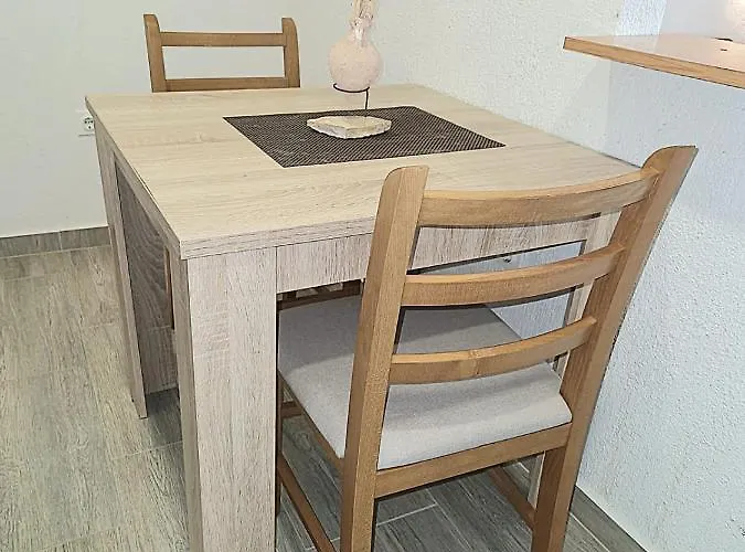 Ana Apartamento *