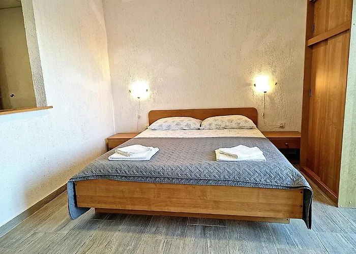 Ana Apartamento