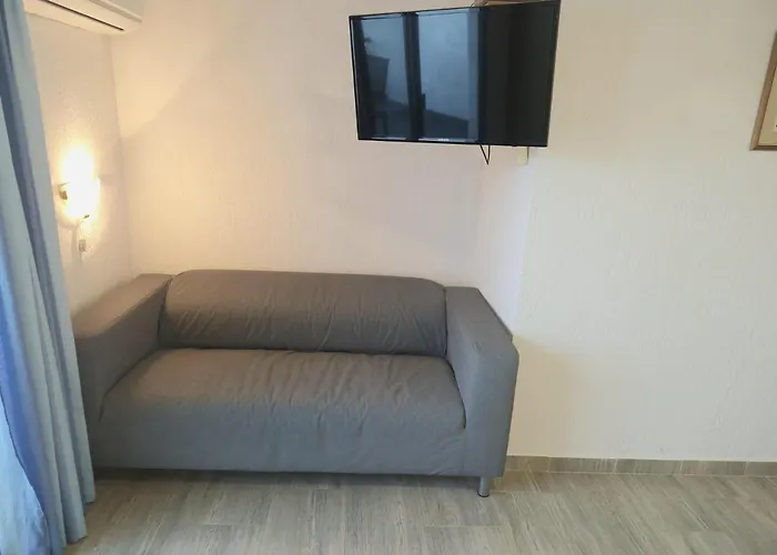 Ana Apartamento *