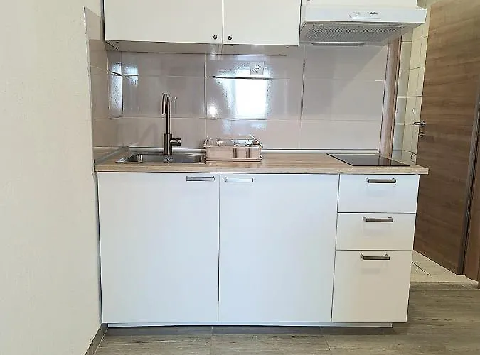 Ana Apartamento *